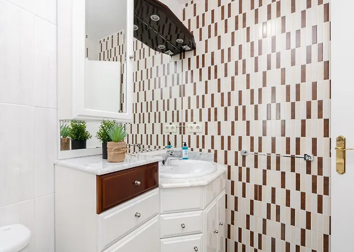 Comodo Y Economico By Daire *